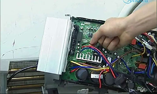 喀什地美的空调电话是多少