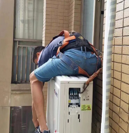 喀什地空调移机